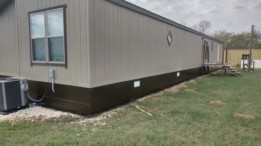 Maverick Mobile Home Services Team Working | Eagle Pass, Texas